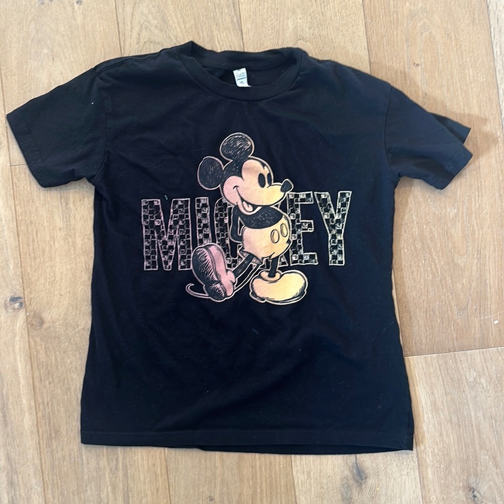 Disney Mickey boy shirt youth large